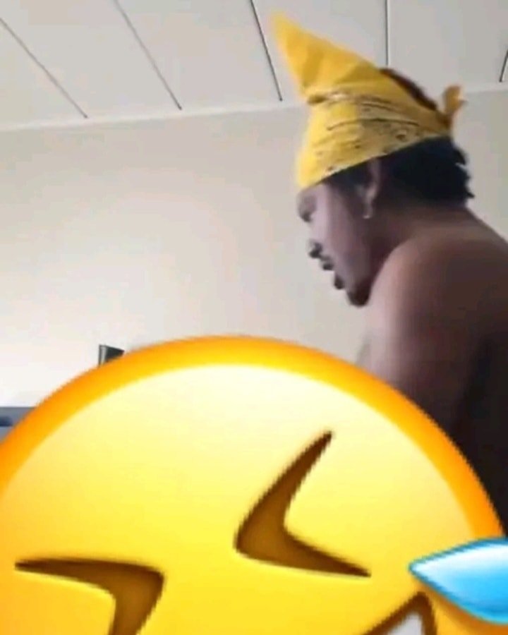 20-Year-Old Woman Caught Having Mapona At A Public Beach, Jumps Into The Water 