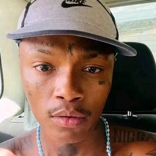 Woman Giving Heartfelt Advice To Shebeshxt